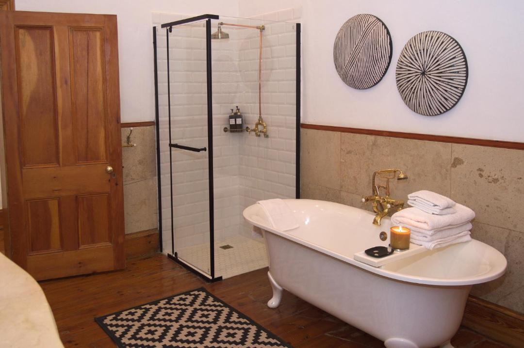 Photo of Bathroom in Graaff-Reinet
