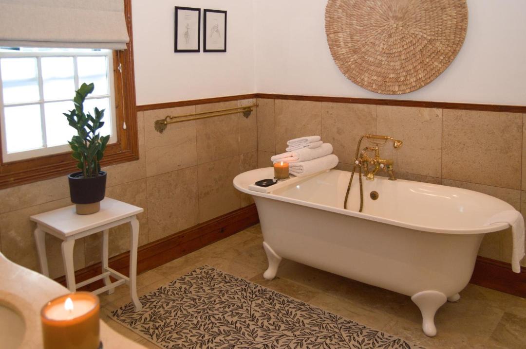 Photo of Bathroom in Graaff-Reinet