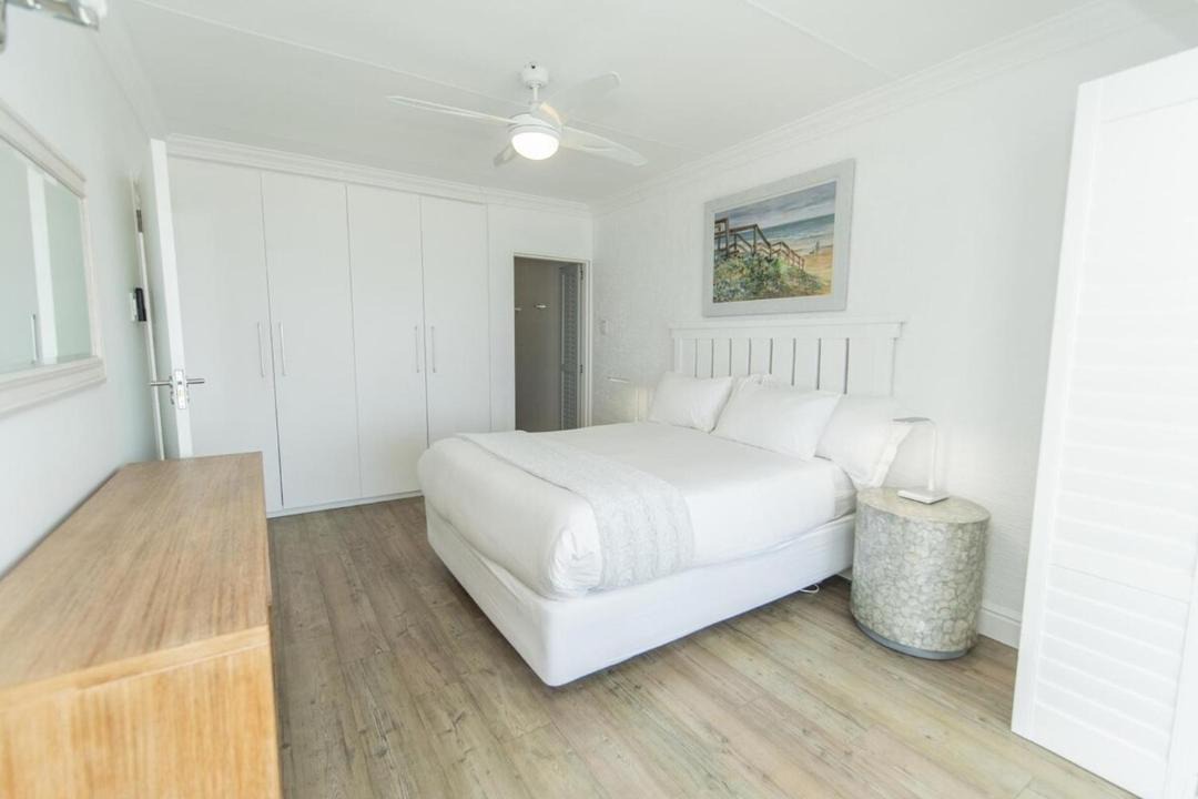 Photo of Bedroom in Pollok Beach