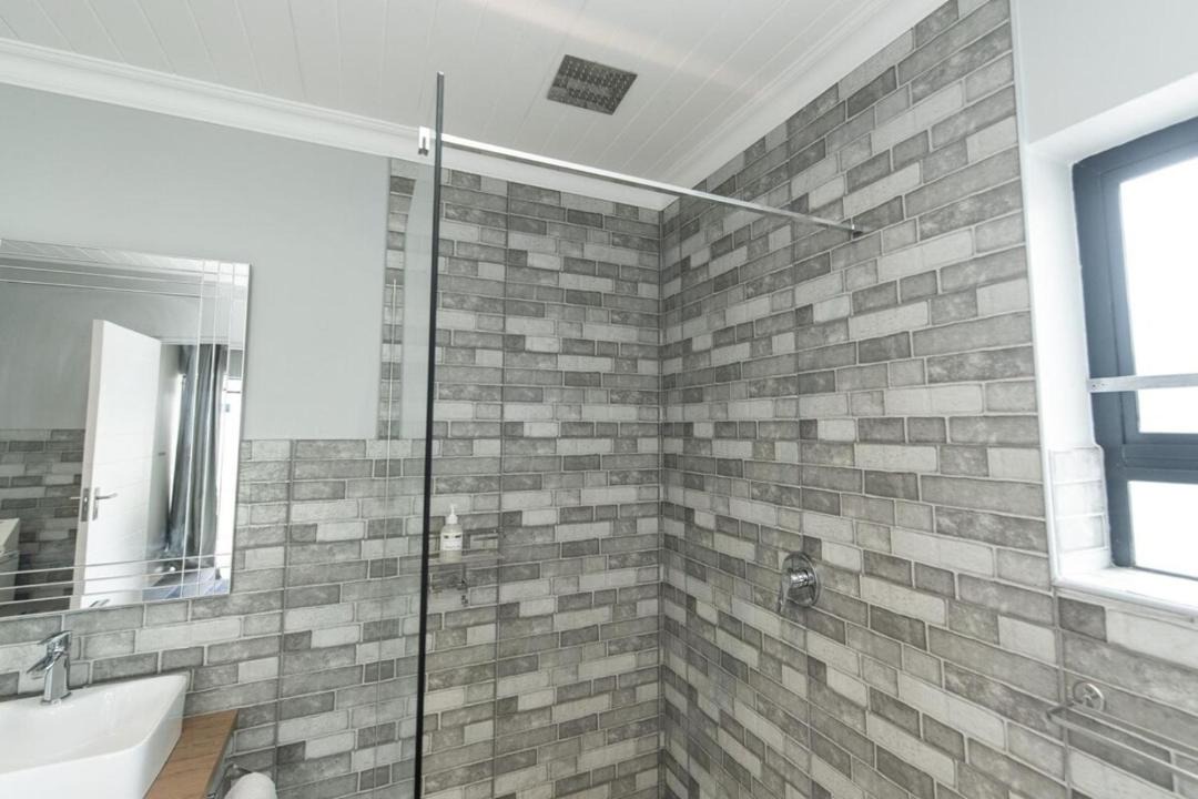 Photo of Bathroom in Lorraine