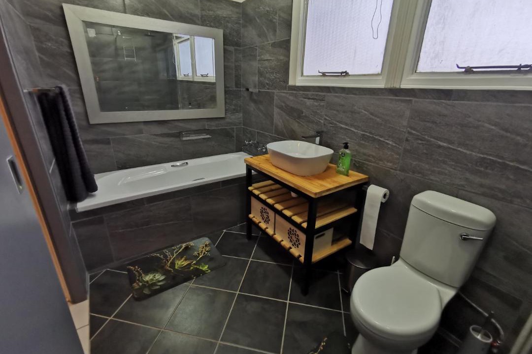 Photo of Bathroom in Vanderkloof
