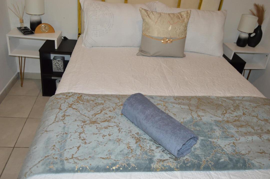 Photo of Bedroom in Pomona
