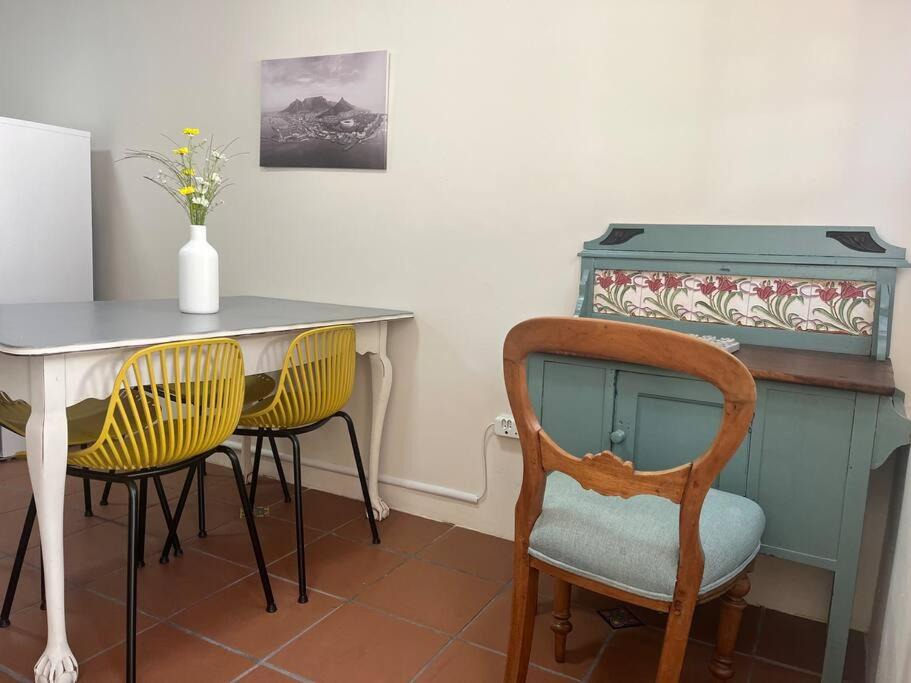 Photo of Livingroom in Claremont