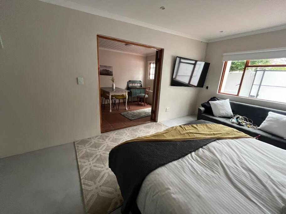 Photo of Bedroom in Claremont
