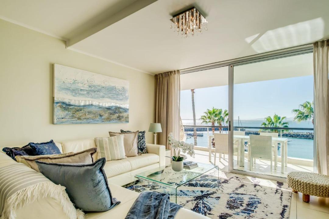 Photo of Livingroom in Mouille Point