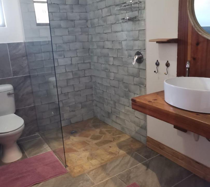 Photo of Bathroom in Nottingham Road
