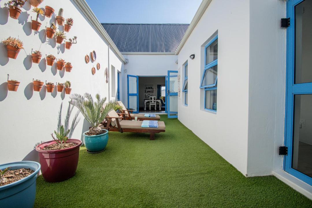 Photo of Others in Paternoster