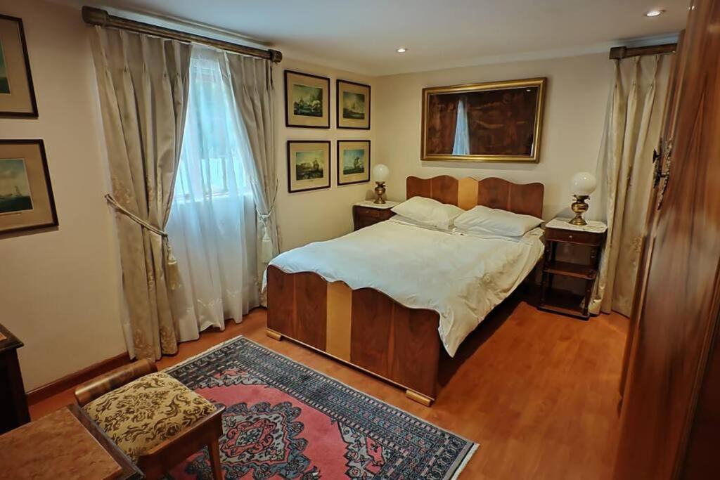 Photo of Bedroom in Rondebosch