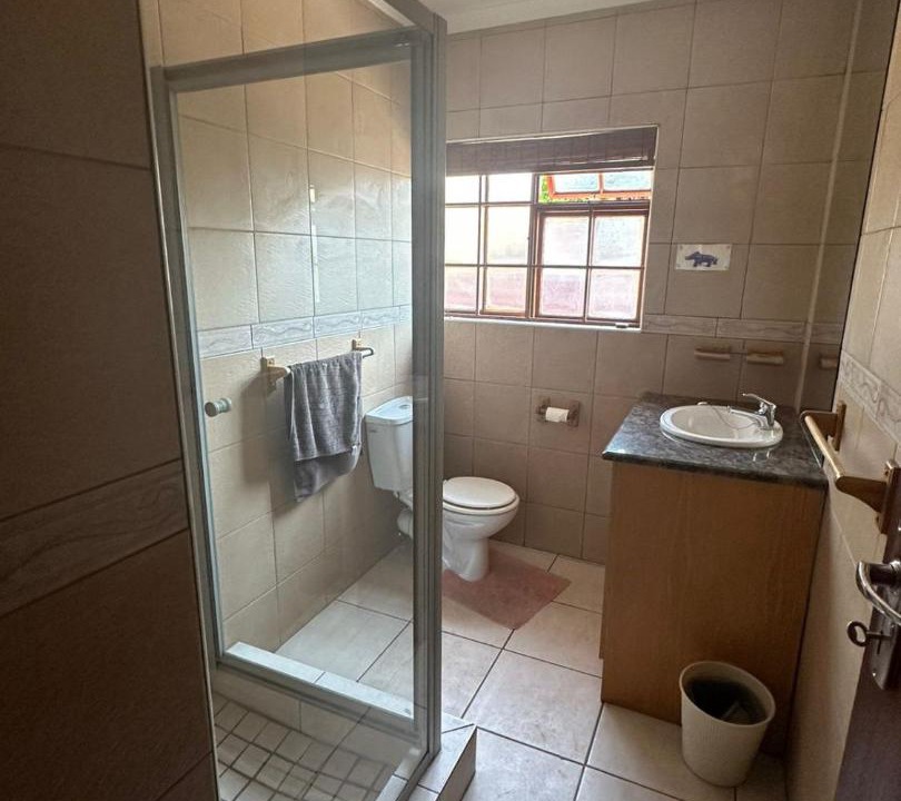 Photo of Bathroom in Vaalpark