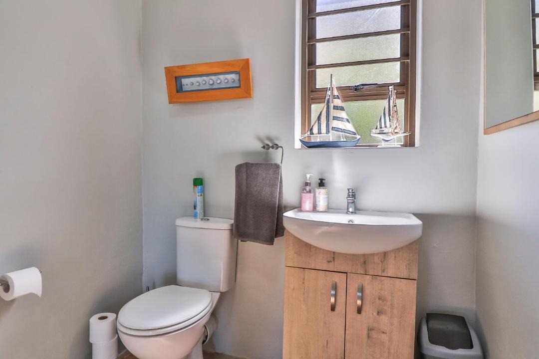 Photo of Bathroom in Betty's Bay