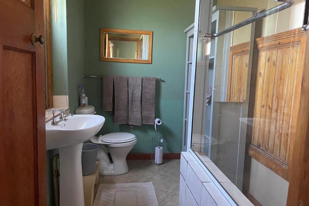 Photo of Bathroom in Beaufort West