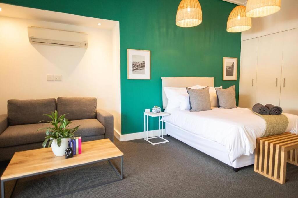 Photo of Bedroom in Hermanus City-Centre