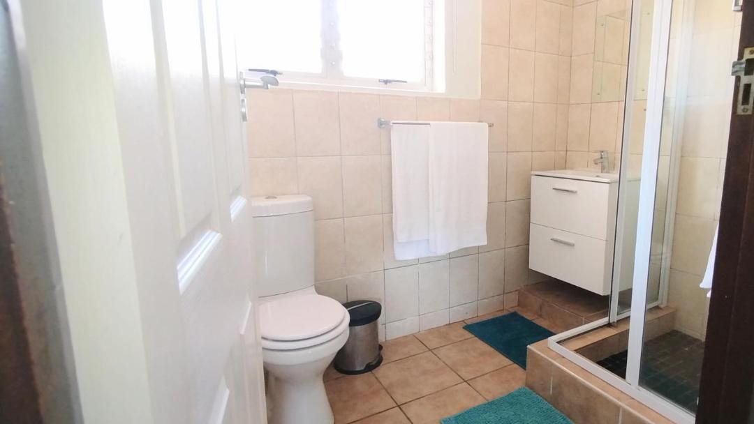 Photo of Bathroom in Shaka's Rock