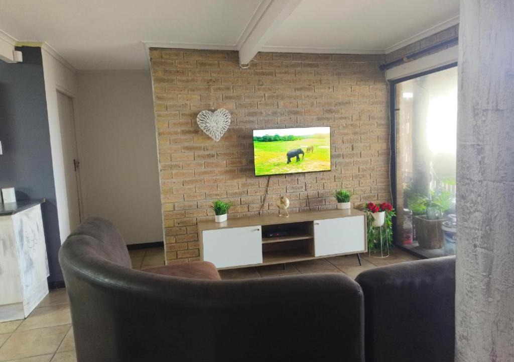 Photo of Livingroom in Bluewater Bay