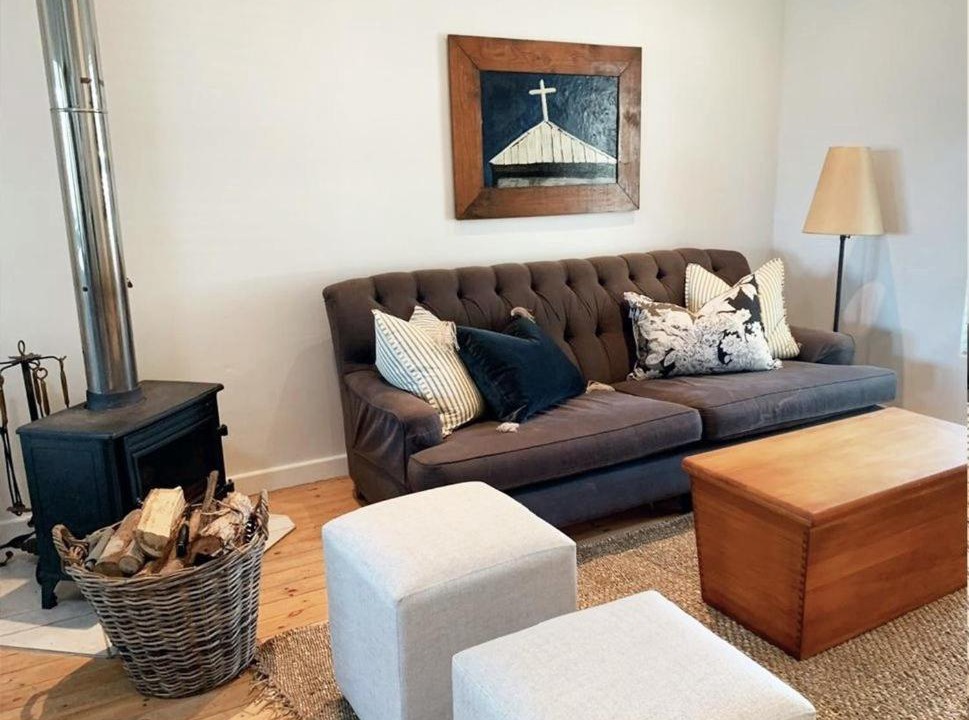 Photo of Livingroom in Stanford