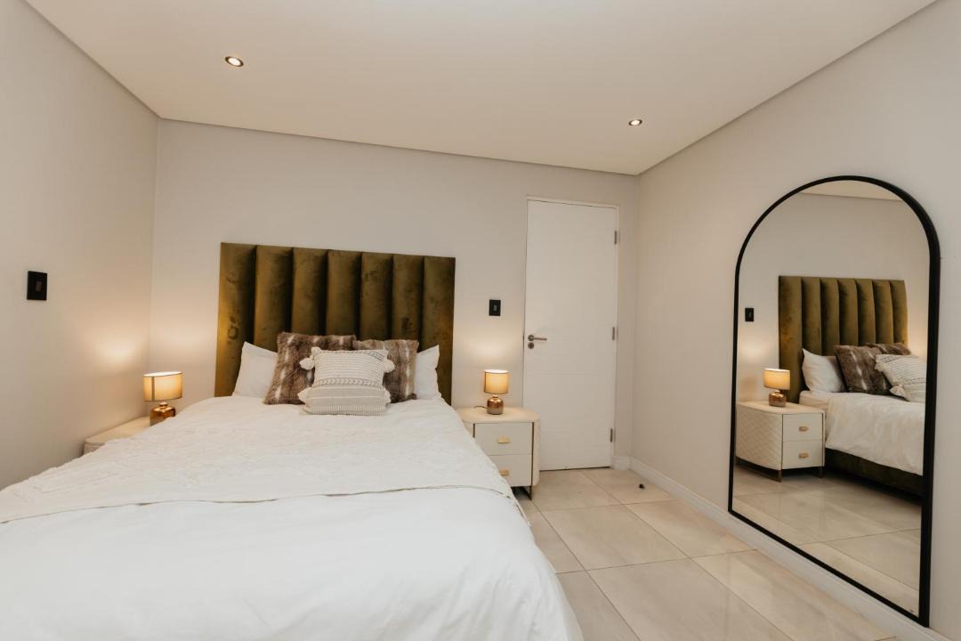 Photo of Bedroom in Houghton Estate