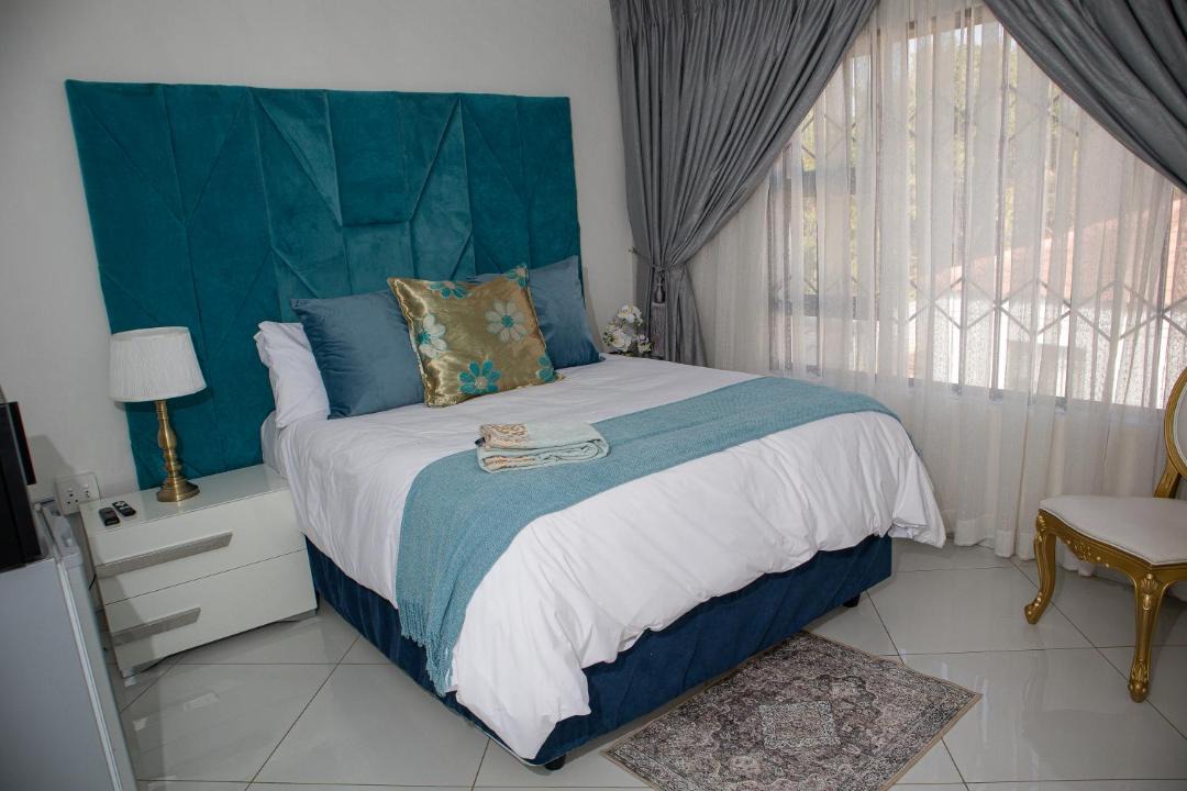 Photo of Bedroom in Akasia