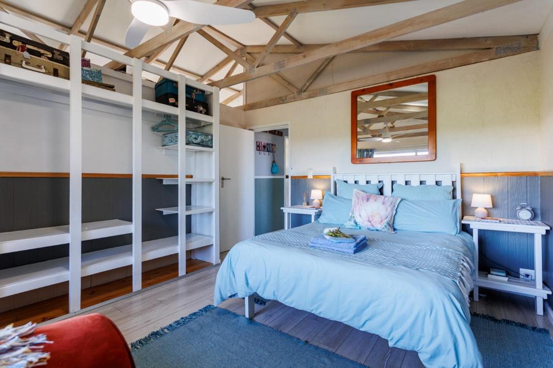 Photo of Bedroom in Reebok