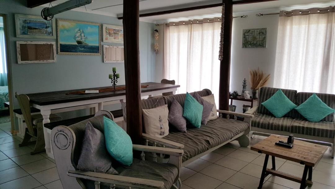 Photo of Livingroom in Kidd's Beach