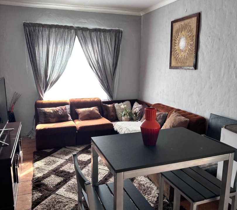 Photo of Livingroom in Croydon