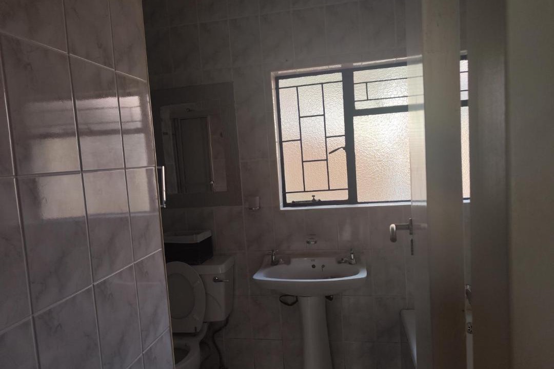 Photo of Bathroom in Waterkloof Glen