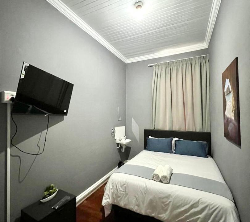 Photo of Bedroom in Sea Point