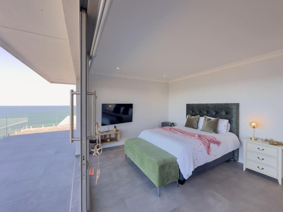 Photo of Bedroom in Pinnacle Point