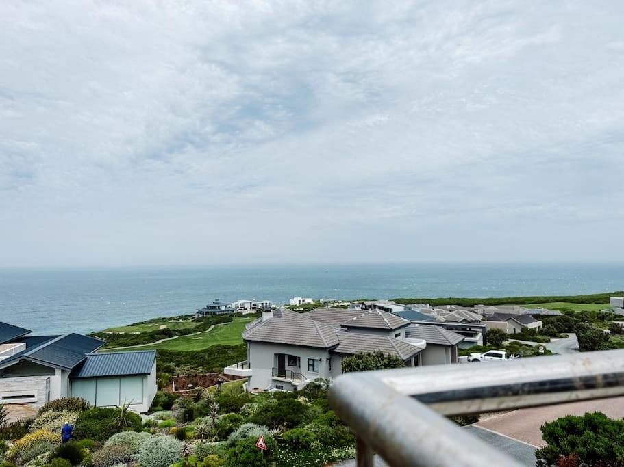 Photo of Others in Pinnacle Point