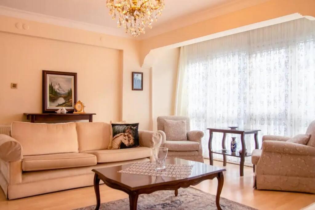 Photo of Livingroom in Konak