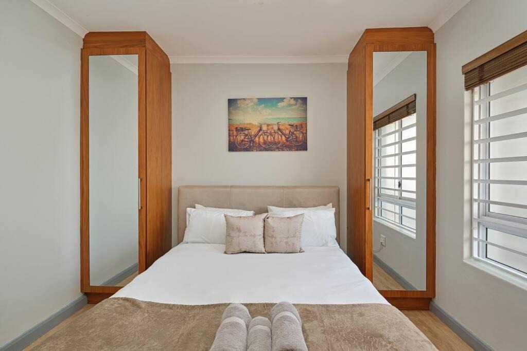 Photo of Bedroom in Lagoon Beach