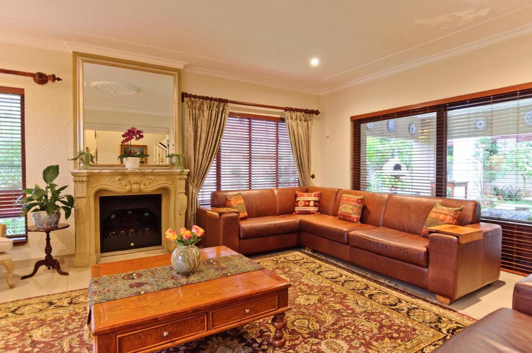 Photo of Livingroom in Faerie Glen