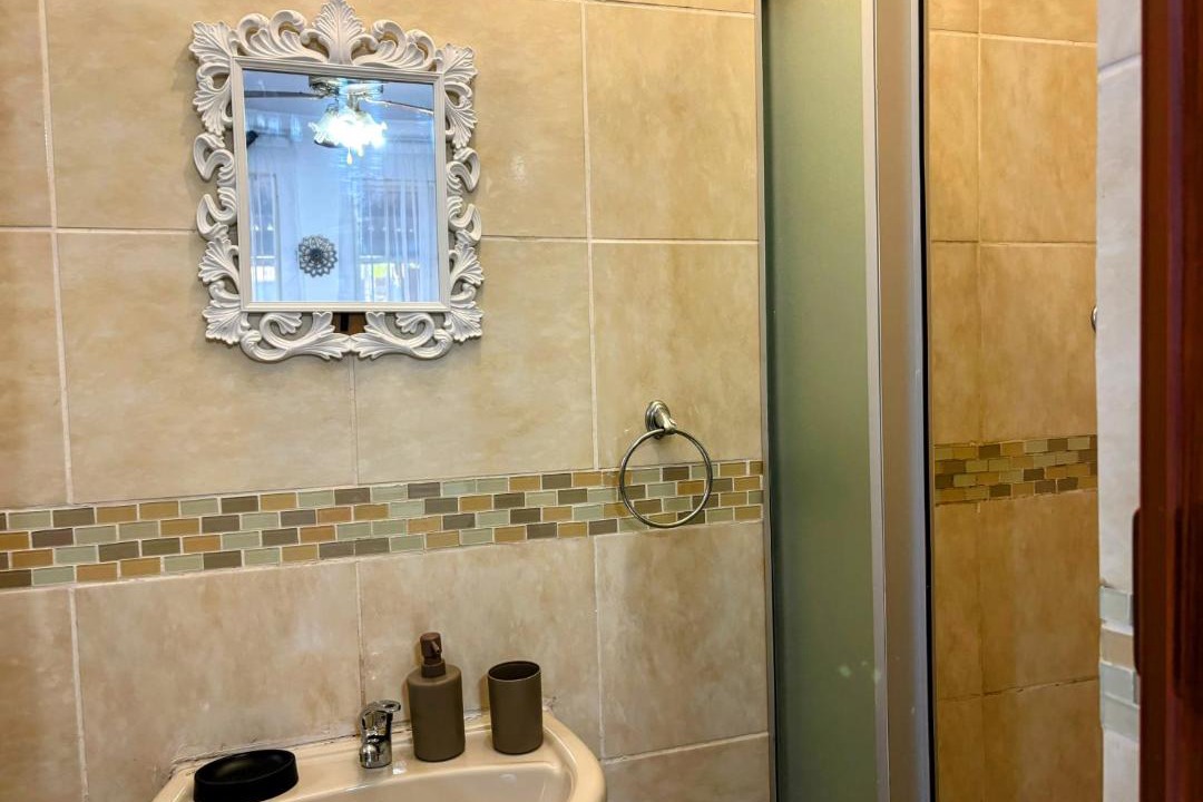 Photo of Bathroom in Muckleneuk