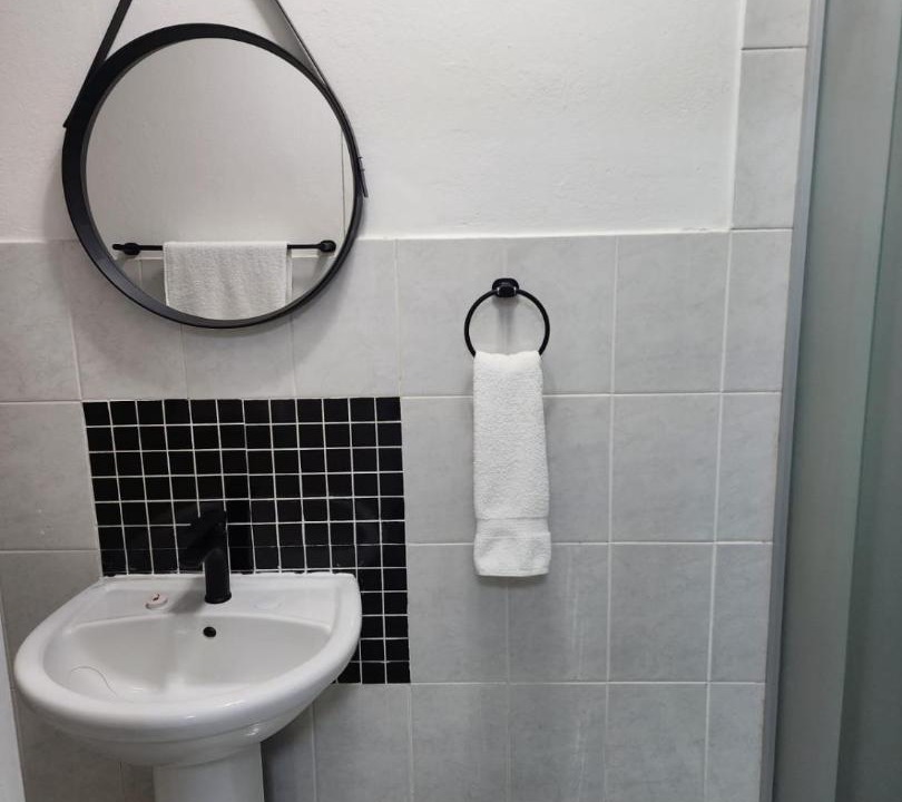 Photo of Bathroom in Universitas