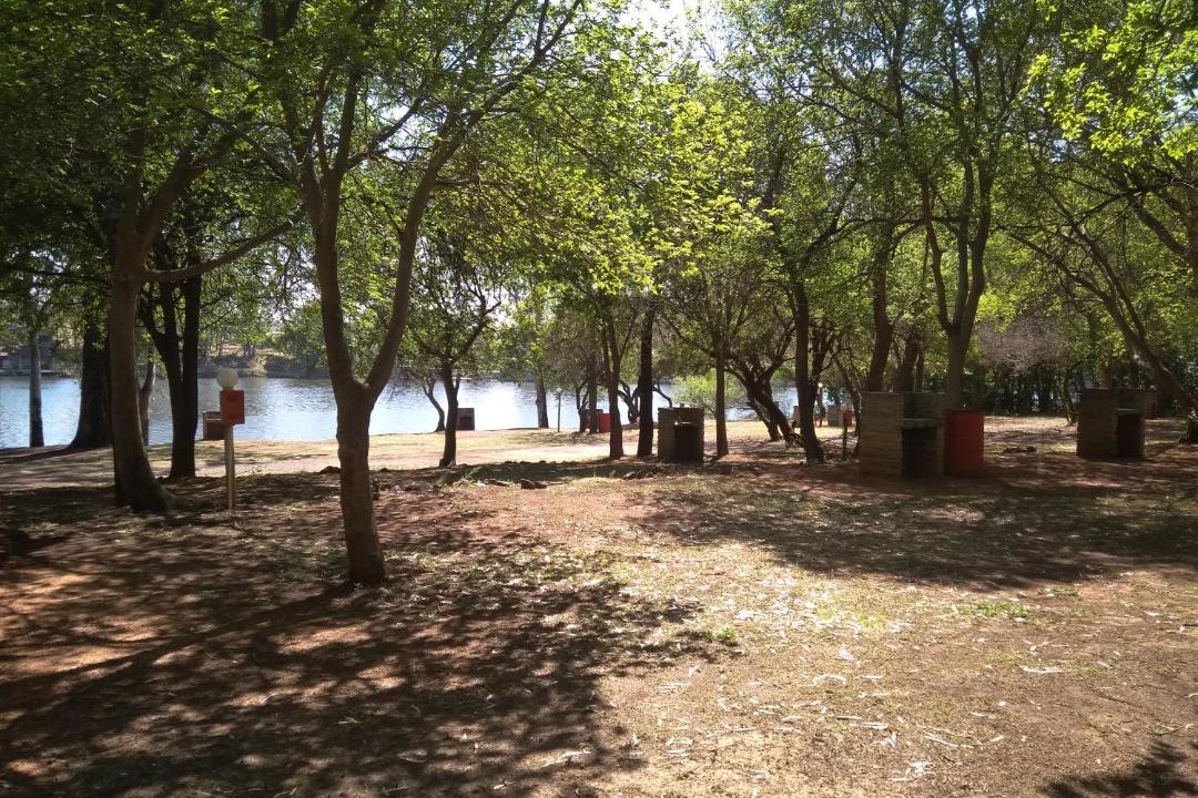 Photo of Others in Parys