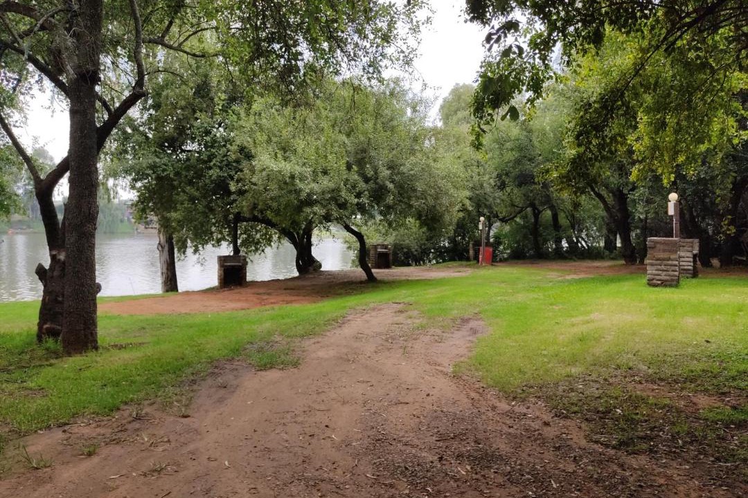Photo of Others in Parys