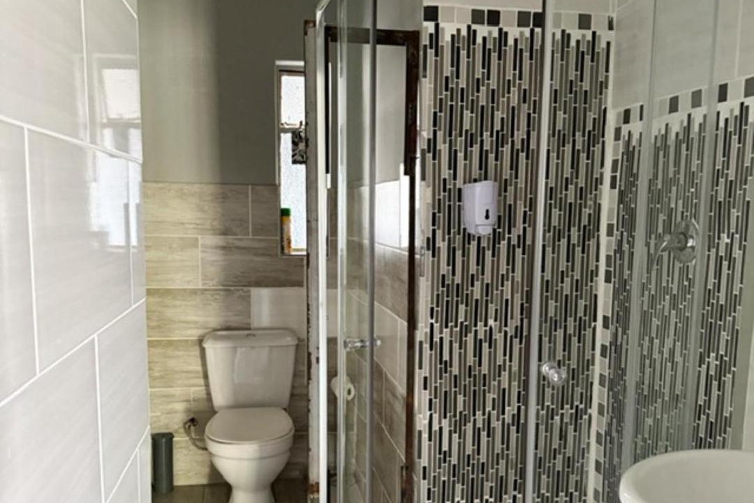 Photo of Bathroom in Marble Hall