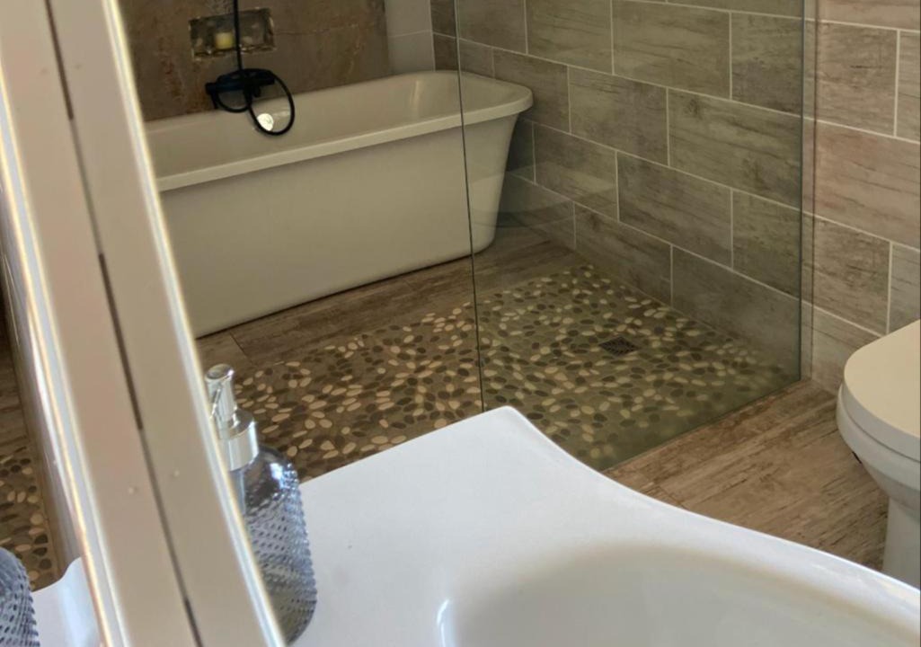 Photo of Bathroom in Marble Hall