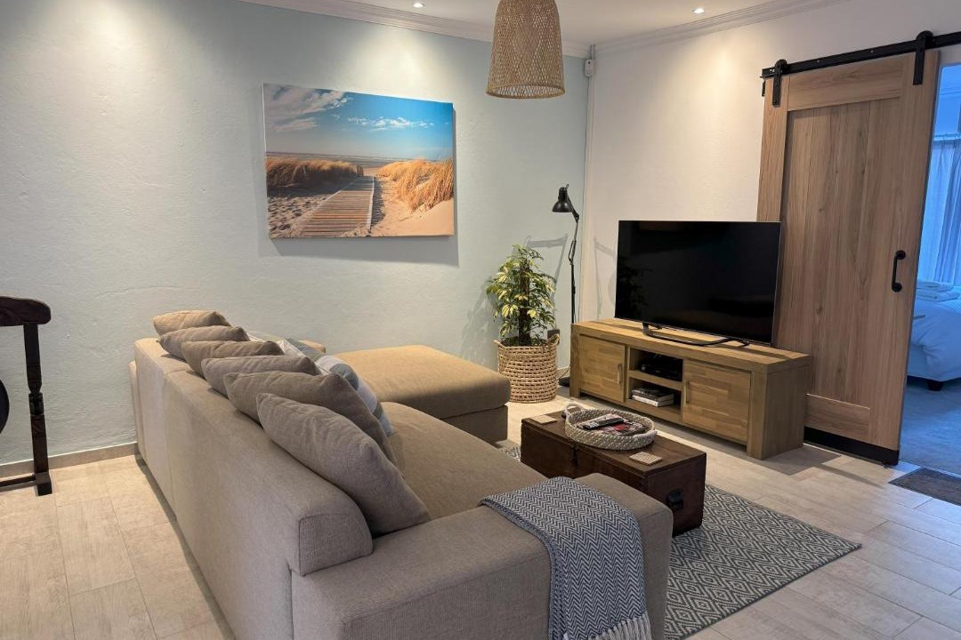 Photo of Livingroom in Greater Johannesburg Metropolitan Area