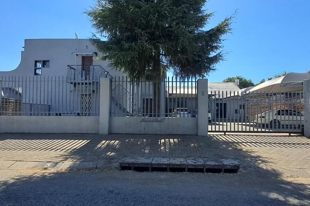 Photo of Others in Secunda