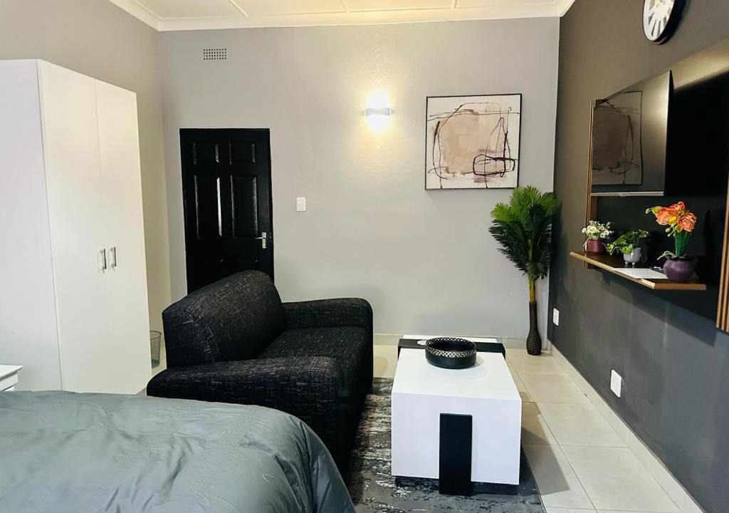 Photo of Others in Bezuidenhout Valley