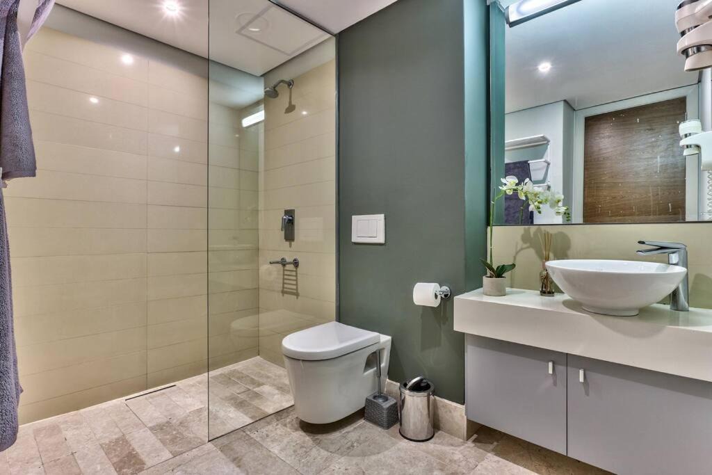 Photo of Bathroom in Victoria and Alfred Waterfront
