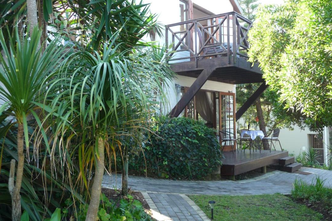 Photo of Patio Balcony in Wilderness Beach