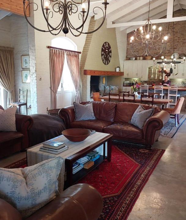 Photo of Livingroom in Oudtshoorn