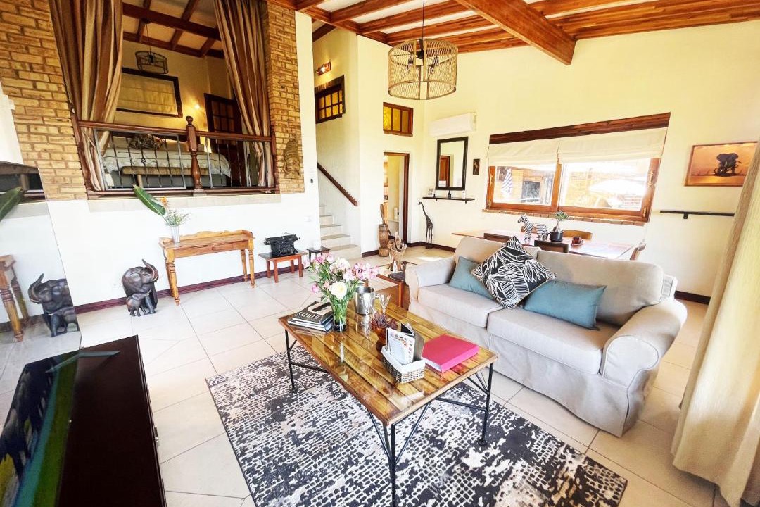 Photo of Livingroom in Northcliff