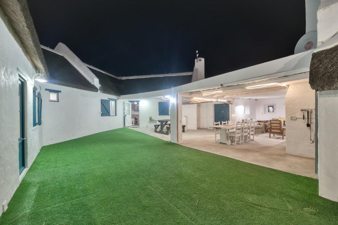 Photo of Buildings in Struisbaai