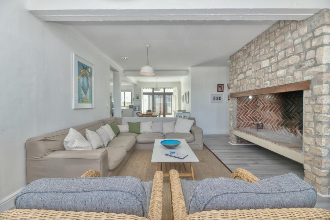 Photo of Livingroom in Waenhuiskrans