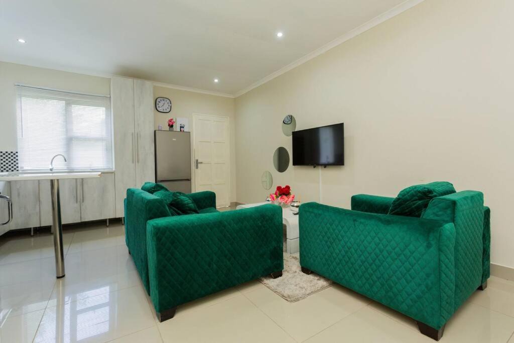 Photo of Livingroom in Lombardy East