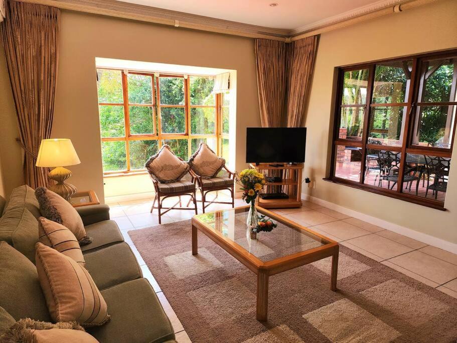 Photo of Livingroom in Pennington