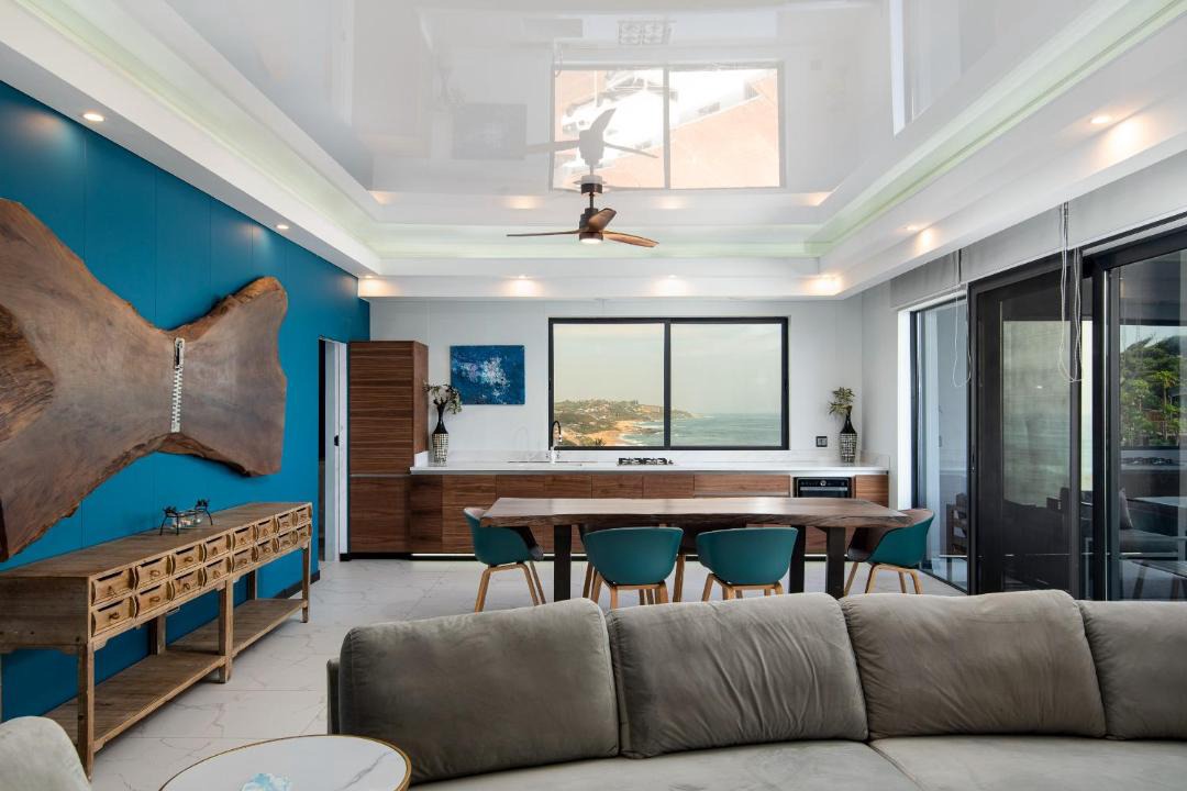 Photo of Livingroom in Shaka's Rock