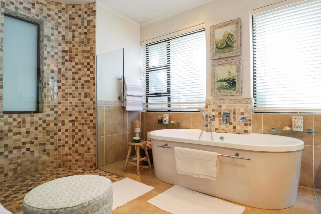Photo of Bathroom in Wilderness Beach